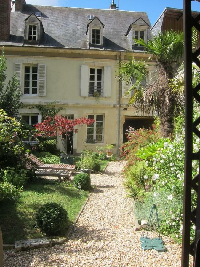 Bed and Breakfast Le Murmure de la Falaise à Beaumont-le-Roger Extérieur photo