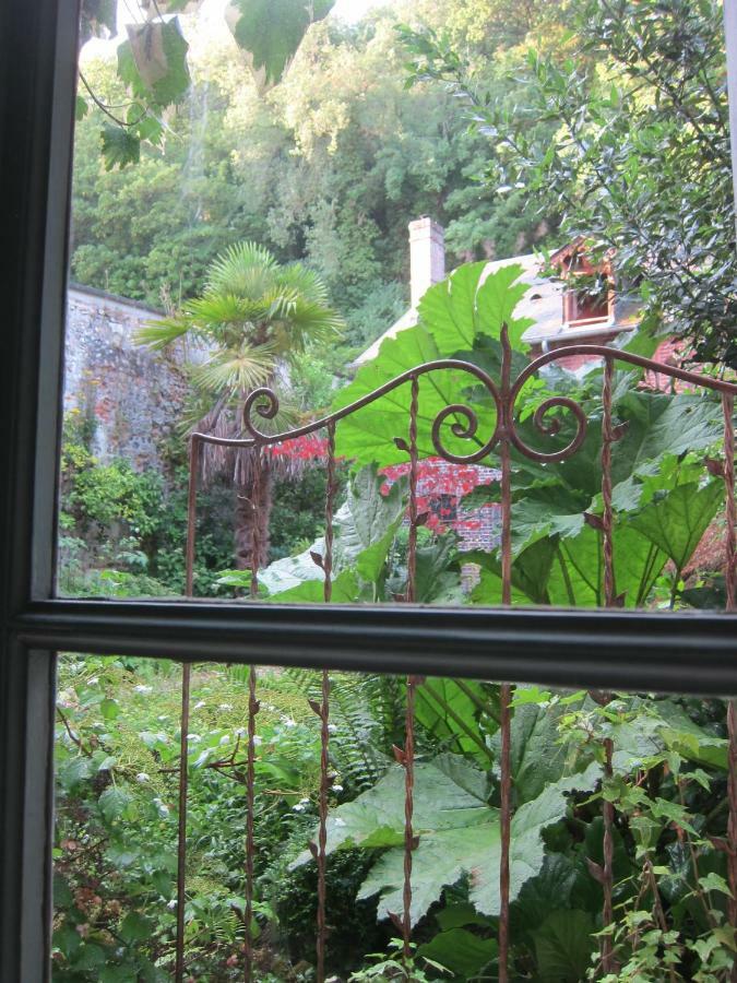 Bed and Breakfast Le Murmure de la Falaise à Beaumont-le-Roger Extérieur photo