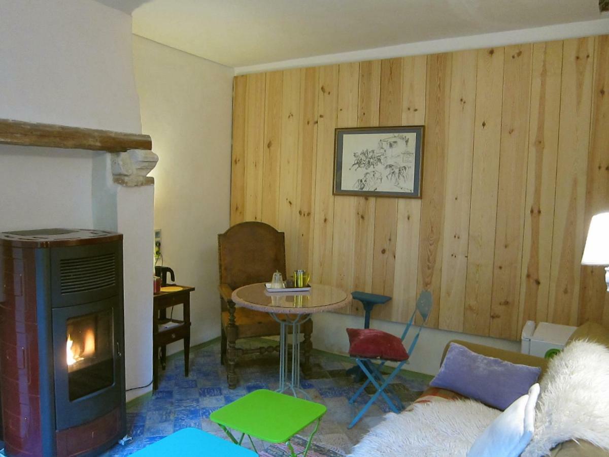 Bed and Breakfast Le Murmure de la Falaise à Beaumont-le-Roger Extérieur photo
